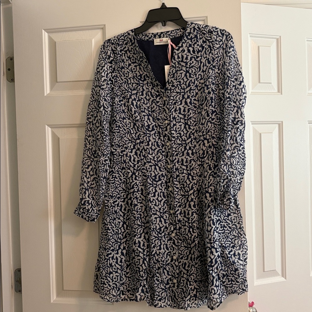 Vineyard Vines Deep Bay and White Dress